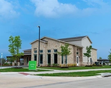 4802 Ellison Drive - Photo Thumbnail 16