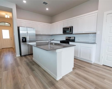 4802 Ellison Drive - Photo Thumbnail 2
