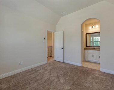 3004 Deansbrook Drive - Photo Thumbnail 13