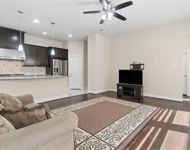 6723 Palo Duro Drive - Photo Thumbnail 16