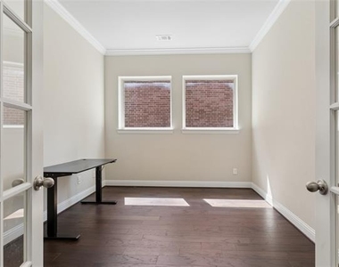 6723 Palo Duro Drive - Photo Thumbnail 10