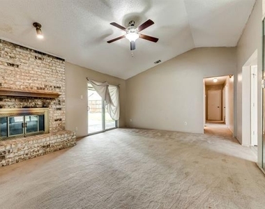3702 Lofland Lane - Photo Thumbnail 4
