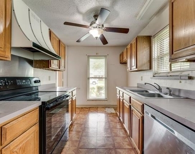 3702 Lofland Lane - Photo Thumbnail 9