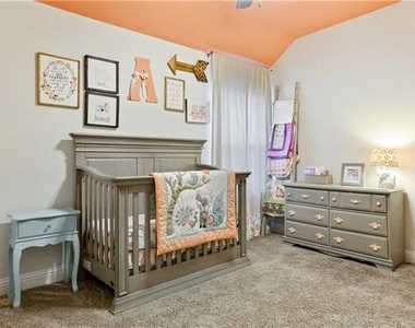 260 Hilltop Drive - Photo Thumbnail 19