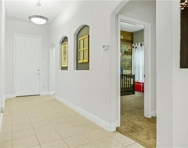 260 Hilltop Drive - Photo Thumbnail 2