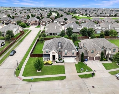 11901 Smithton Avenue - Photo Thumbnail 28