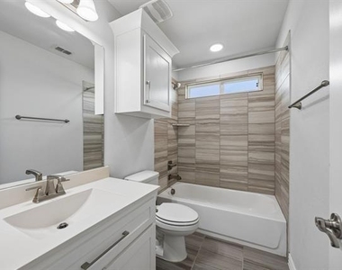 11901 Smithton Avenue - Photo Thumbnail 23