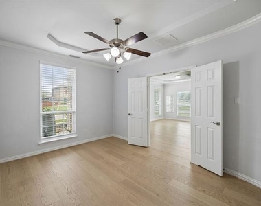 11901 Smithton Avenue - Photo Thumbnail 15