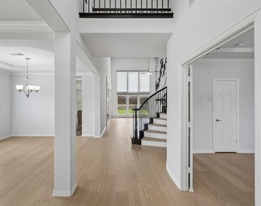 11901 Smithton Avenue - Photo Thumbnail 3