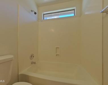 10368 W Atlantis Way - Photo Thumbnail 12