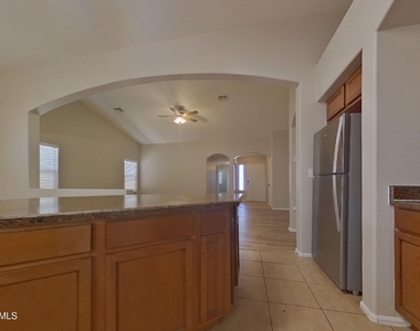 10368 W Atlantis Way - Photo Thumbnail 4