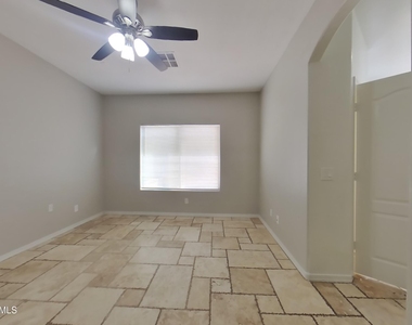 504 W Beautiful Lane - Photo Thumbnail 7