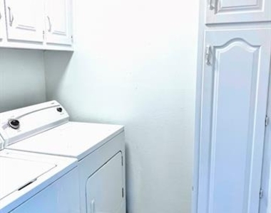 9408 Summerhill Lane - Photo Thumbnail 5