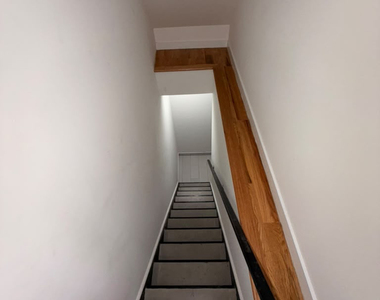 384 Chauncey Street - Photo Thumbnail 7