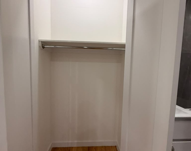 384 Chauncey Street - Photo Thumbnail 14