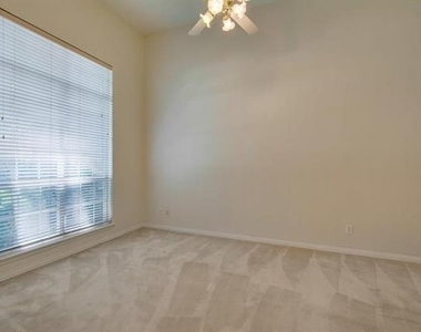 3408 Diamond Point Drive - Photo Thumbnail 3