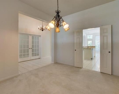 3408 Diamond Point Drive - Photo Thumbnail 6