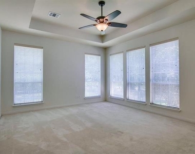 3408 Diamond Point Drive - Photo Thumbnail 14