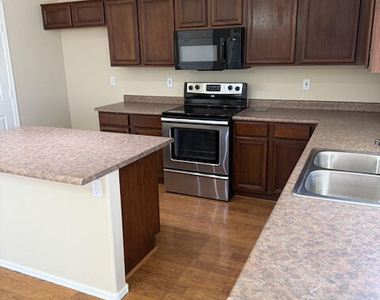 15884 W Cocopah Street - Photo Thumbnail 3