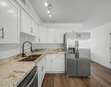3524 E Angela Drive - Photo Thumbnail 10