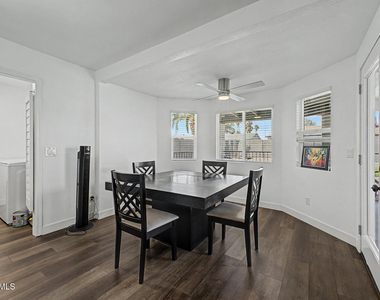 3524 E Angela Drive - Photo Thumbnail 6