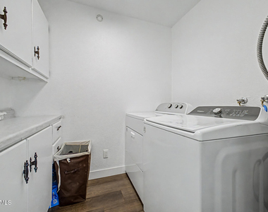 3524 E Angela Drive - Photo Thumbnail 21