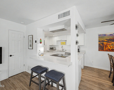 4158 N 81st Street - Photo Thumbnail 7