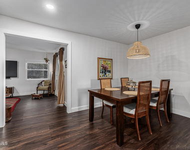 2200 N Los Altos Drive - Photo Thumbnail 11