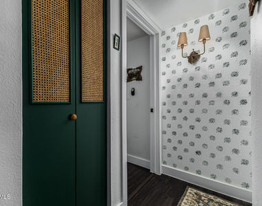 2200 N Los Altos Drive - Photo Thumbnail 14