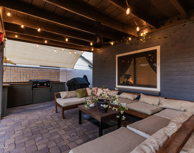 2200 N Los Altos Drive - Photo Thumbnail 34