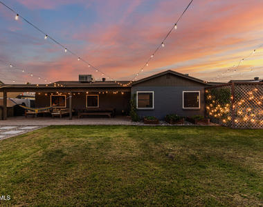 2200 N Los Altos Drive - Photo Thumbnail 35