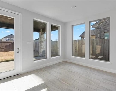331 Old Silo Street - Photo Thumbnail 3
