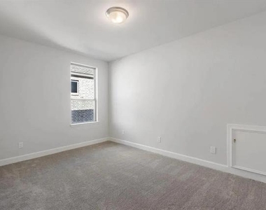 331 Old Silo Street - Photo Thumbnail 8