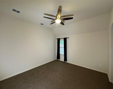 13721 Vera Cruz Road - Photo Thumbnail 10