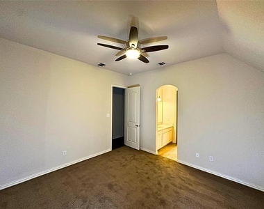 13721 Vera Cruz Road - Photo Thumbnail 9