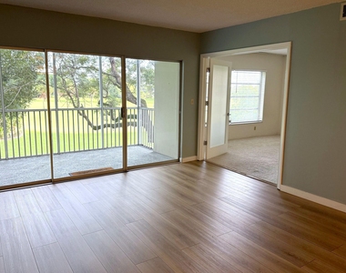 2800 N Palm Aire Drive - Photo Thumbnail 16