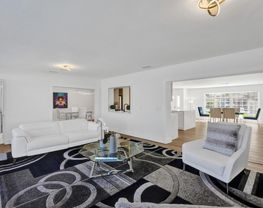 4751 Ne 29th Avenue - Photo Thumbnail 7