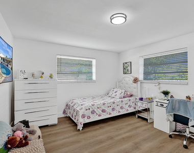 4751 Ne 29th Avenue - Photo Thumbnail 42