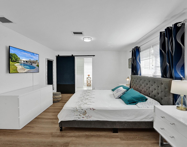 4751 Ne 29th Avenue - Photo Thumbnail 21