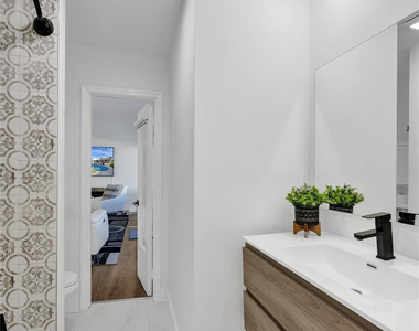 4751 Ne 29th Avenue - Photo Thumbnail 39
