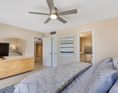4200 N Ocean Drive - Photo Thumbnail 21