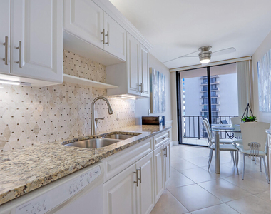 4200 N Ocean Drive - Photo Thumbnail 11