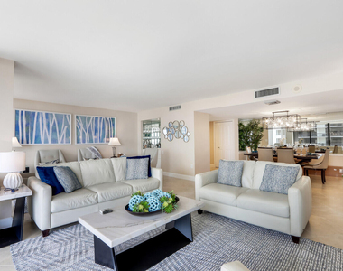 4200 N Ocean Drive - Photo Thumbnail 8