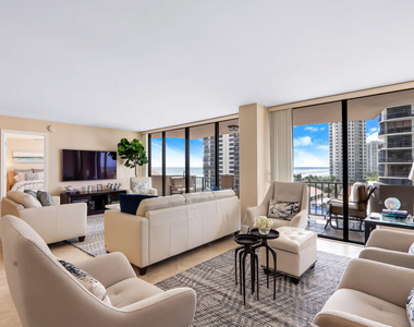 4200 N Ocean Drive - Photo Thumbnail 6