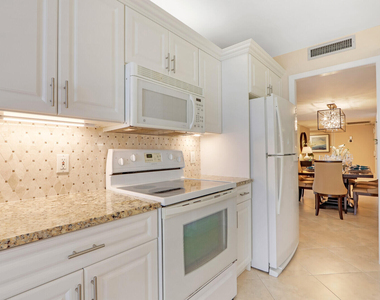 4200 N Ocean Drive - Photo Thumbnail 33