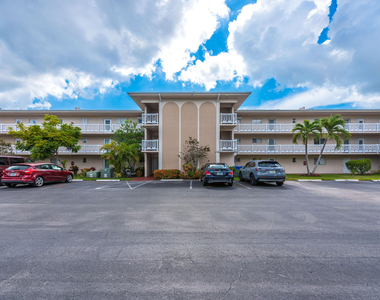 2615 Garden Drive N - Photo Thumbnail 1