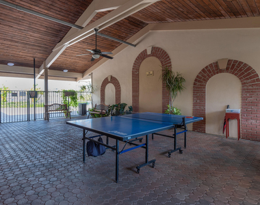 2615 Garden Drive N - Photo Thumbnail 33