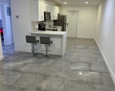 3990 Sw 51st Street - Photo Thumbnail 7