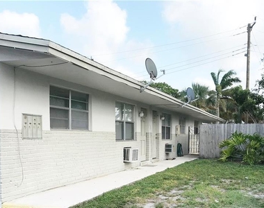 3990 Sw 51st Street - Photo Thumbnail 2