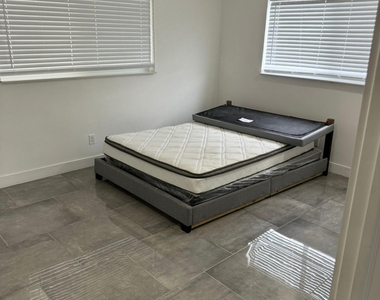 3990 Sw 51st Street - Photo Thumbnail 9